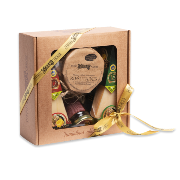 Gift Box Set "GARDESIS", With 12 and 18 Months Matured Lithuanian DŽIUGAS® Cheese